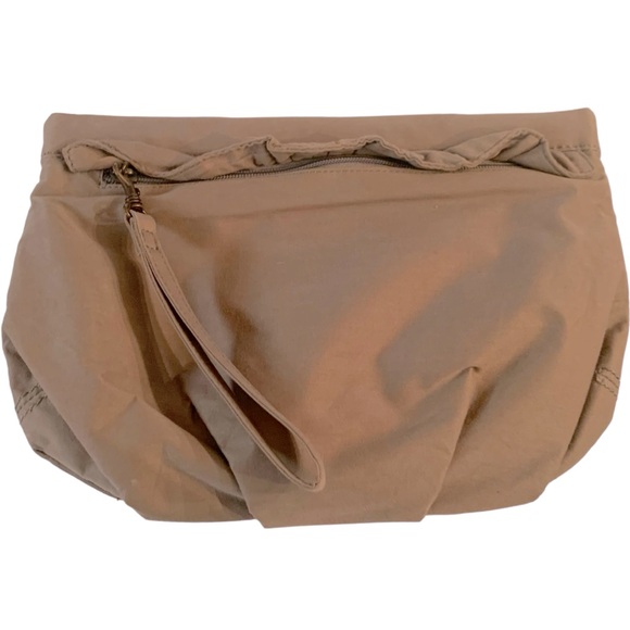 GAP Ruffle Bohemian Magnetic Band Close Clutch Purse with Wrist Strap - Picture 6 of 6